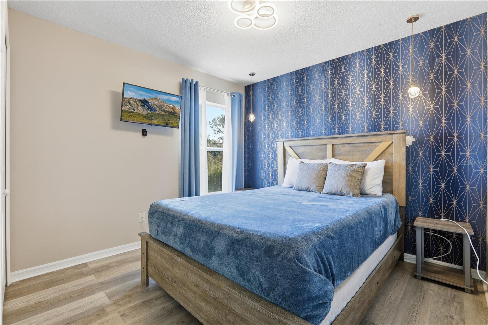 Image 33 of 49 For 8490 Oasis Key Cove