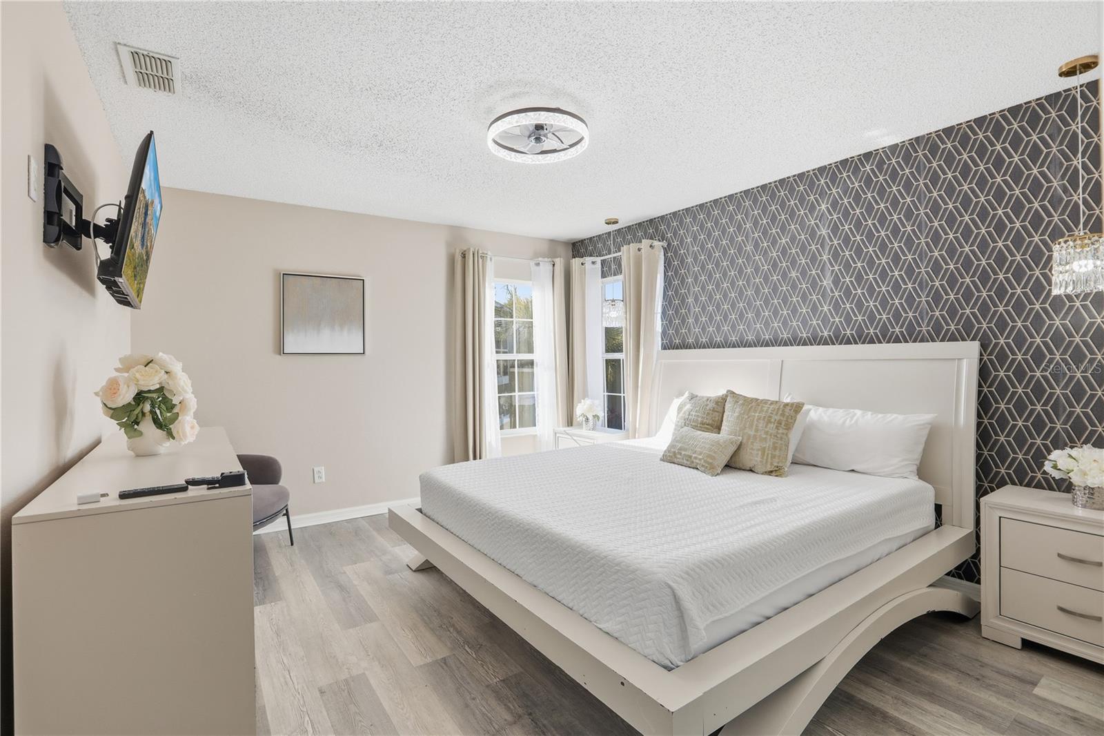 Image 37 of 49 For 8490 Oasis Key Cove