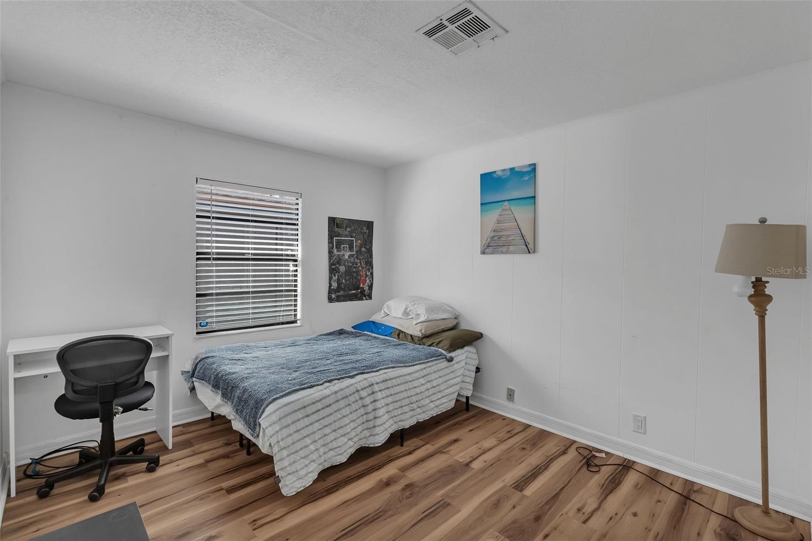 Image 21 of 41 For 373 Eron Way 47