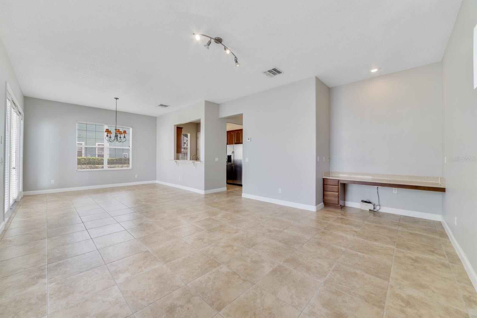 Image 12 of 35 For 1426 Fairview Circle