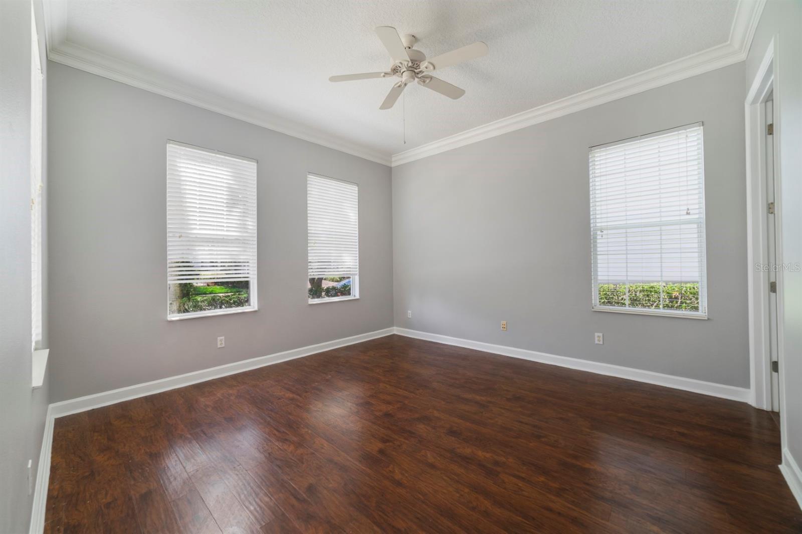 Image 3 of 35 For 1426 Fairview Circle