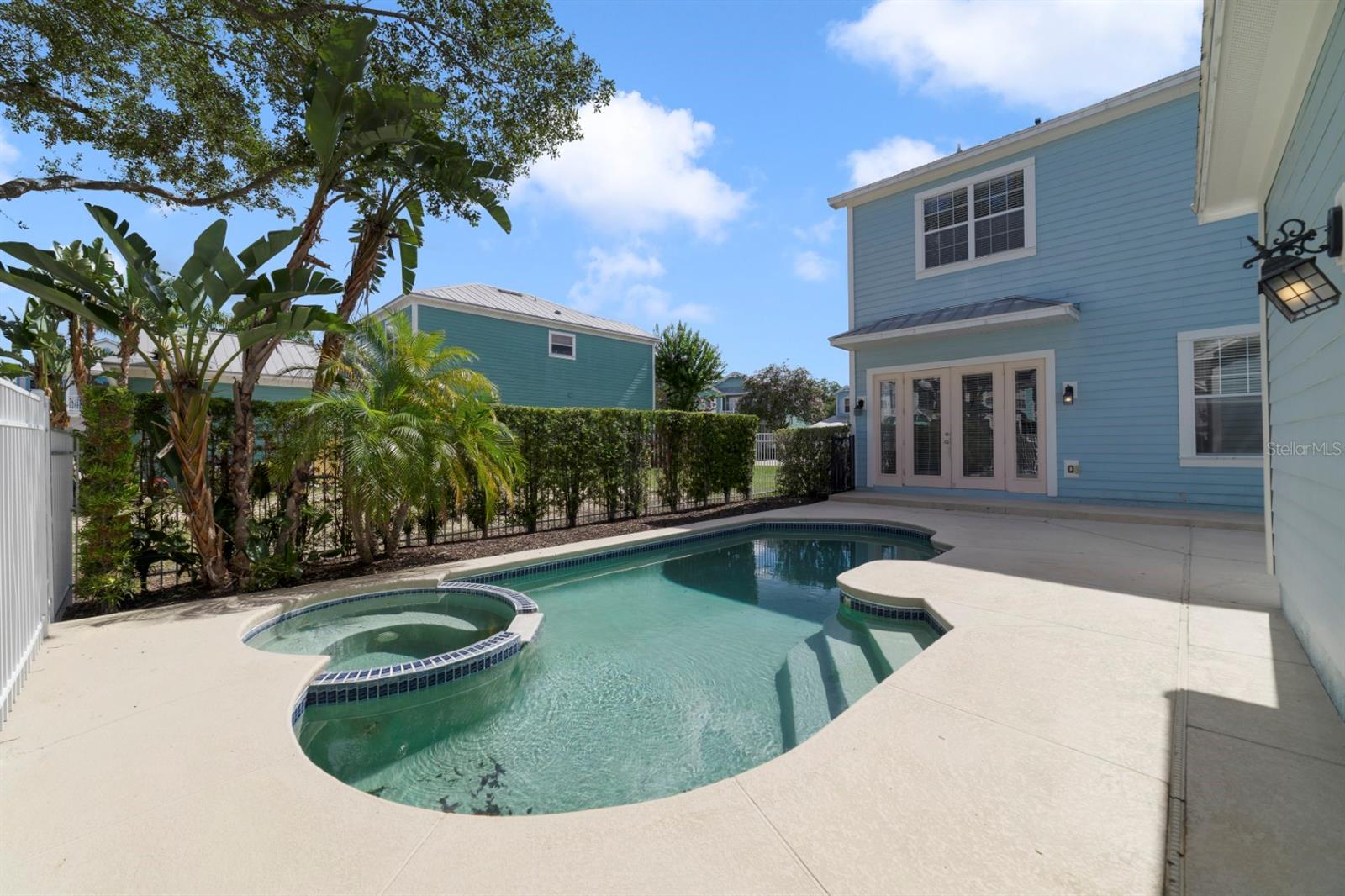 Image 32 of 35 For 1426 Fairview Circle