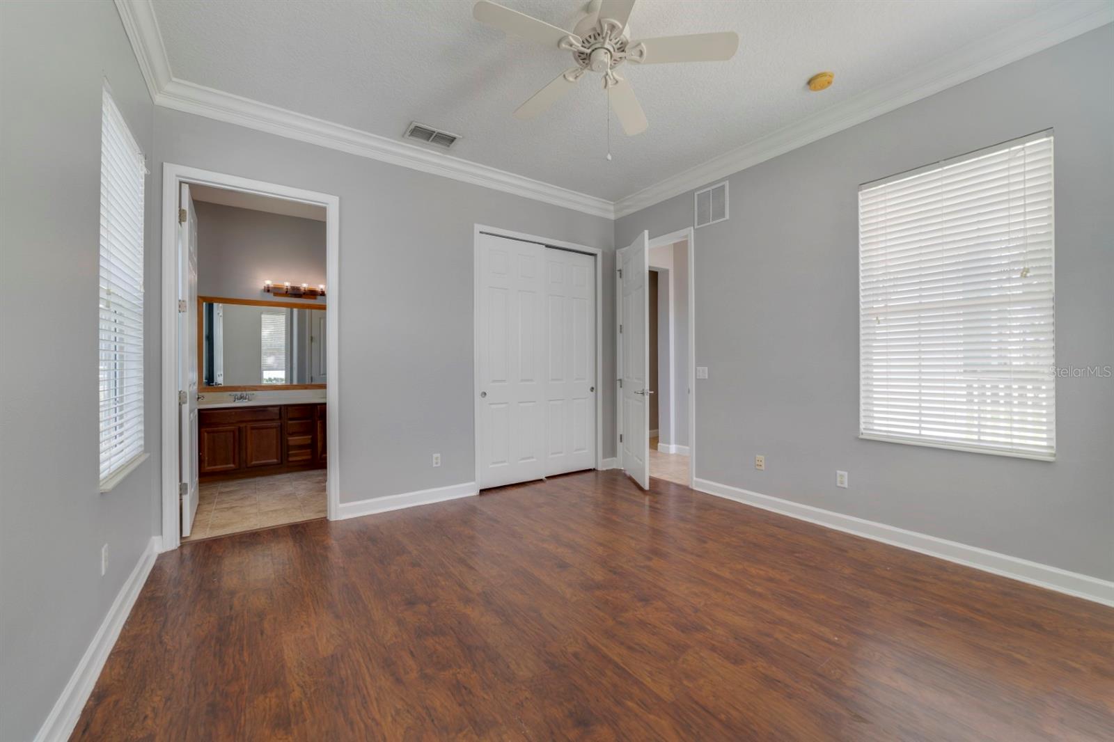 Image 4 of 35 For 1426 Fairview Circle