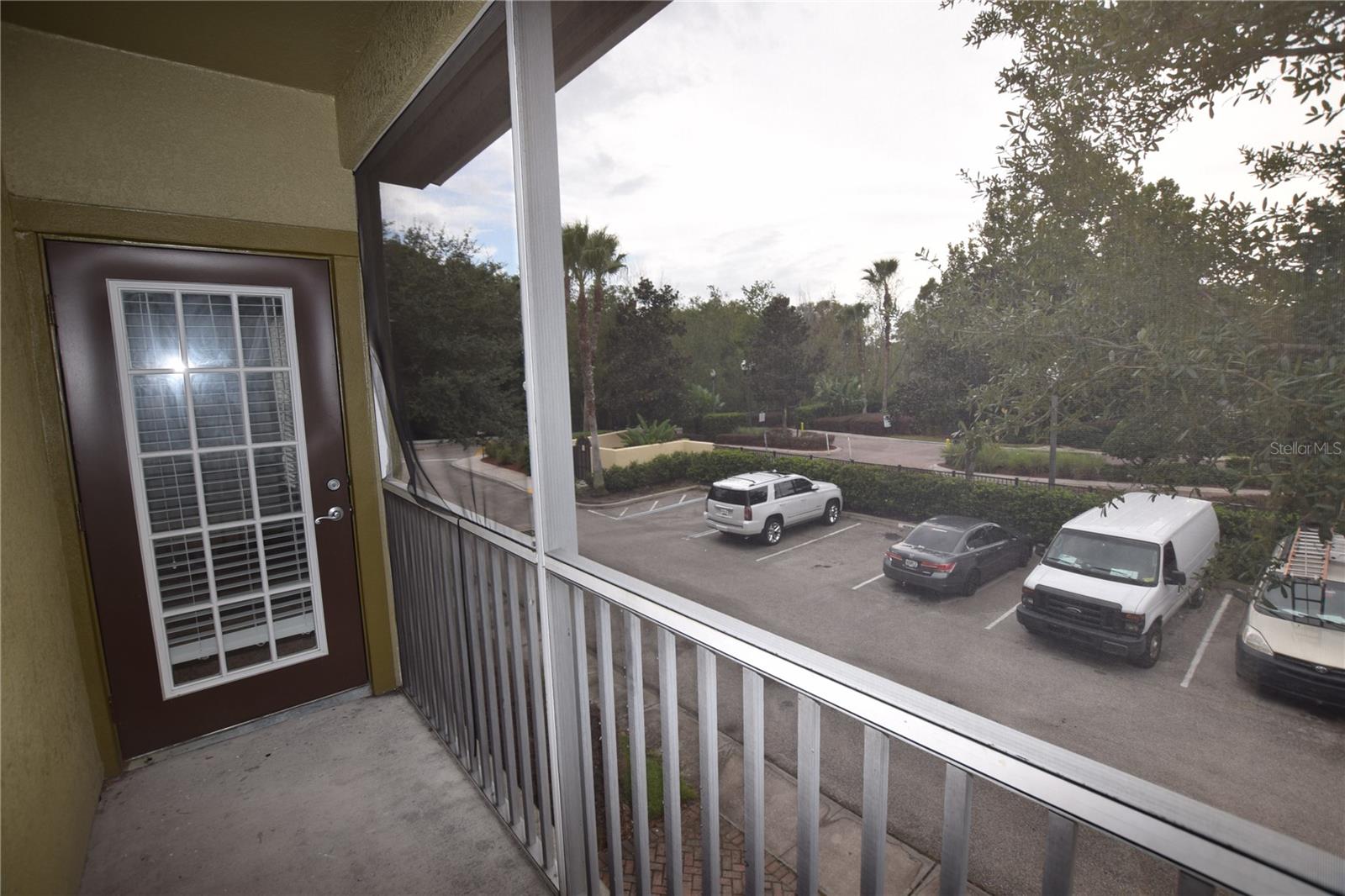 Image 13 of 14 For 2604 Grand Central Parkway 2