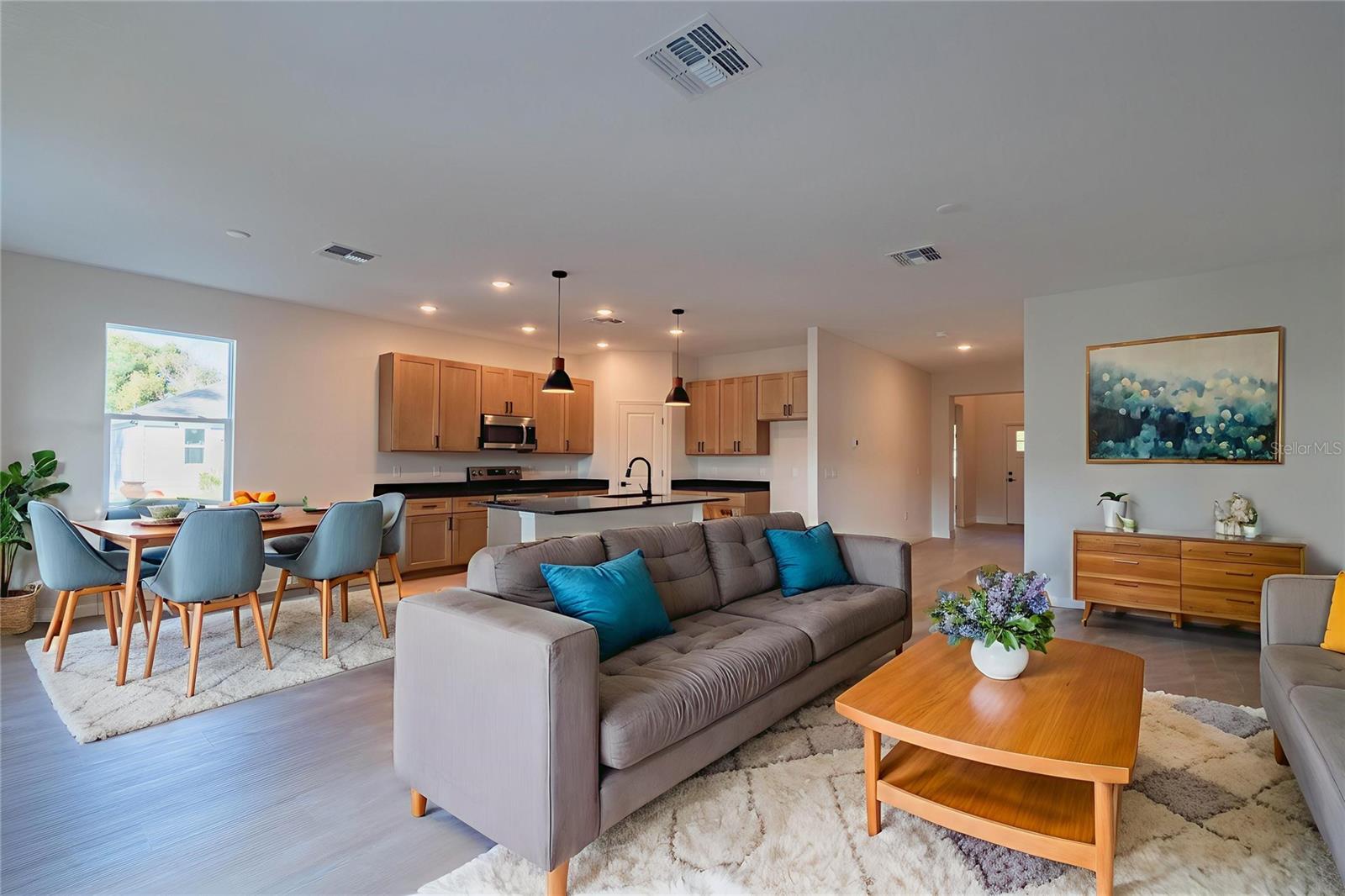 Image 17 of 53 For 911 New Hampshire Avenue