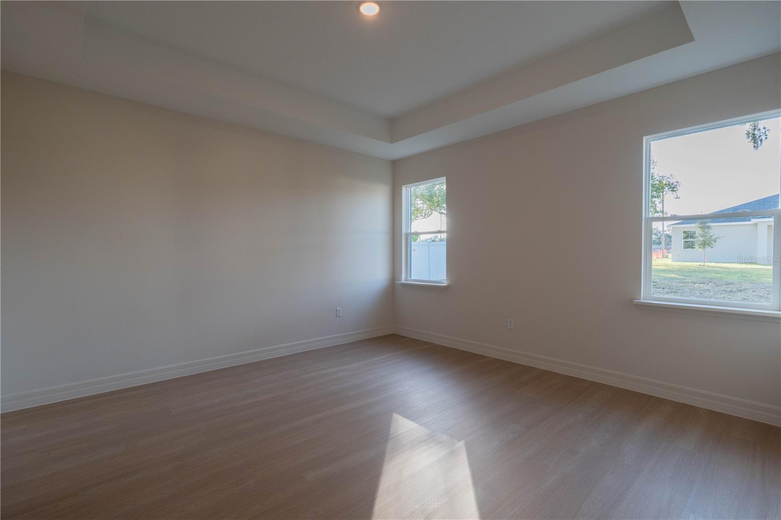 Image 18 of 53 For 911 New Hampshire Avenue