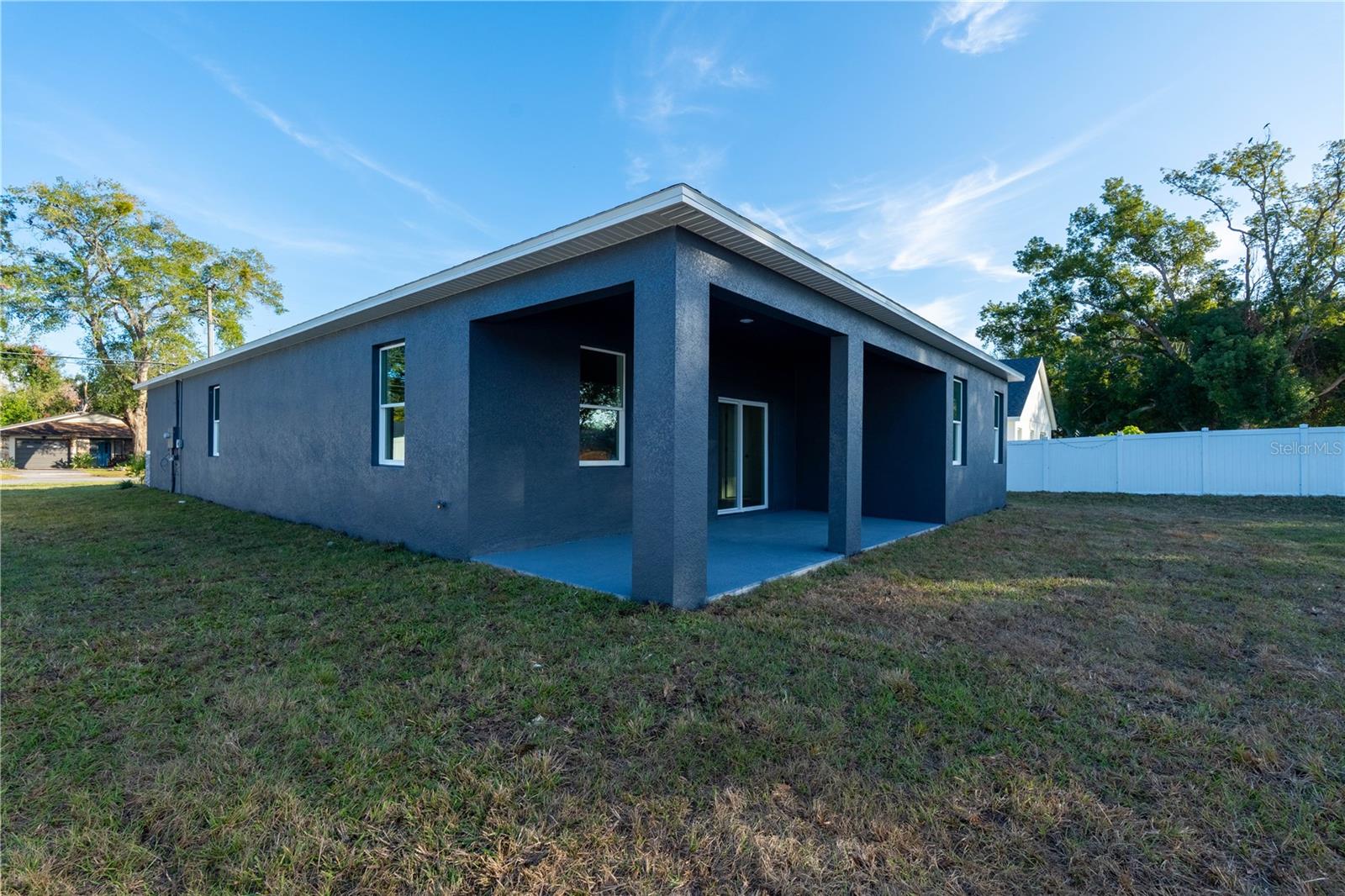 Image 49 of 53 For 911 New Hampshire Avenue