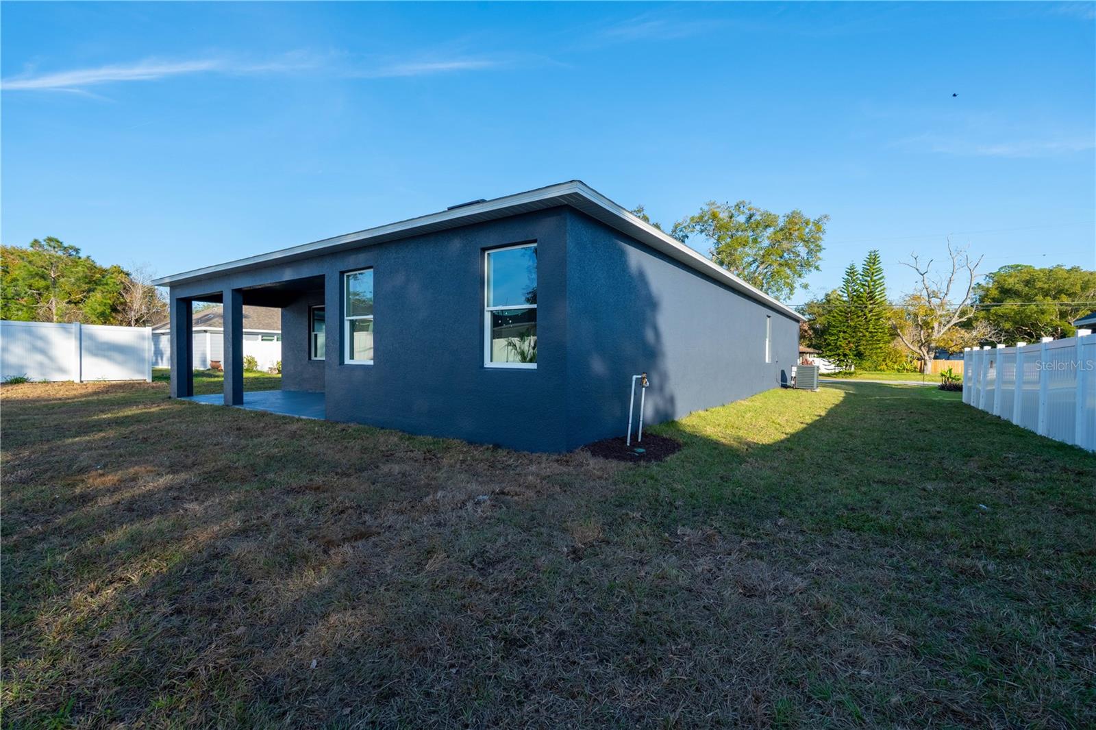 Image 50 of 53 For 911 New Hampshire Avenue