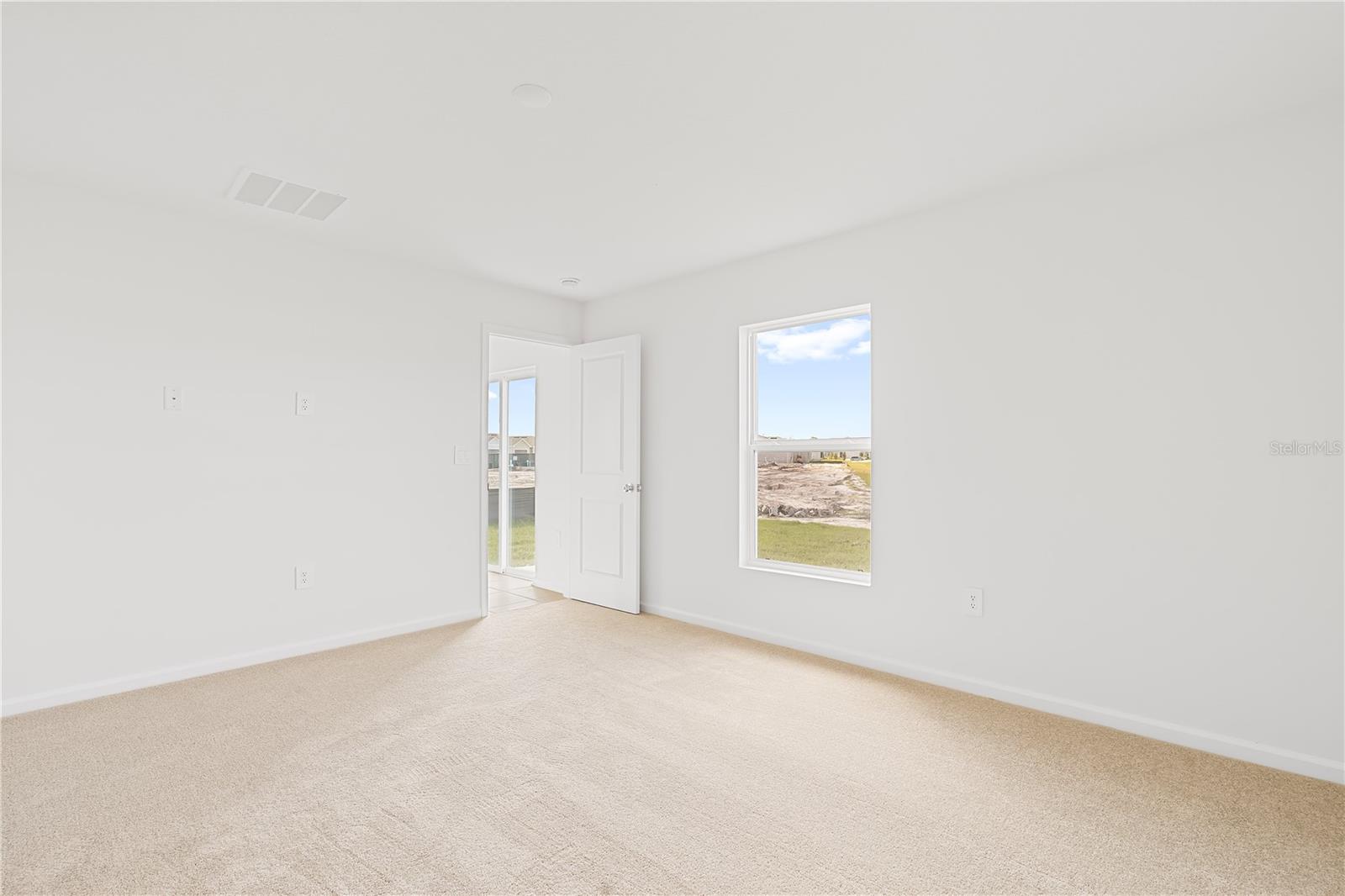 Image 15 of 32 For 4653 Yellow Elder Way