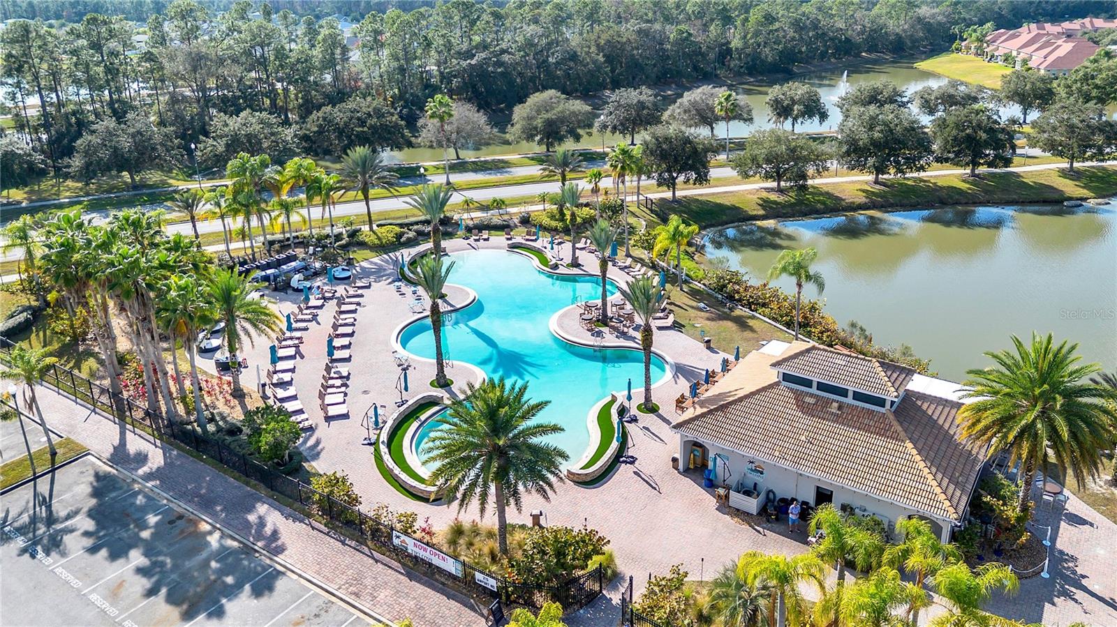 Image 20 of 25 For 424 Luna Bella Lane 415