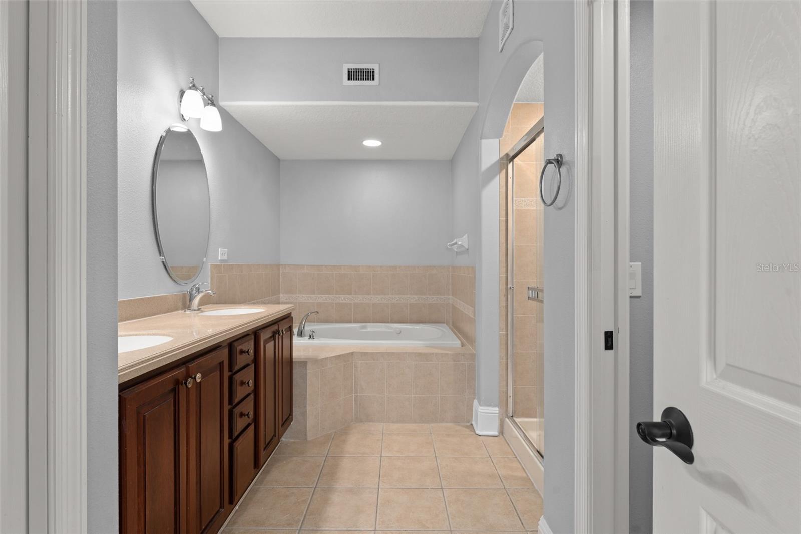 Image 20 of 42 For 1563 Common Way Road