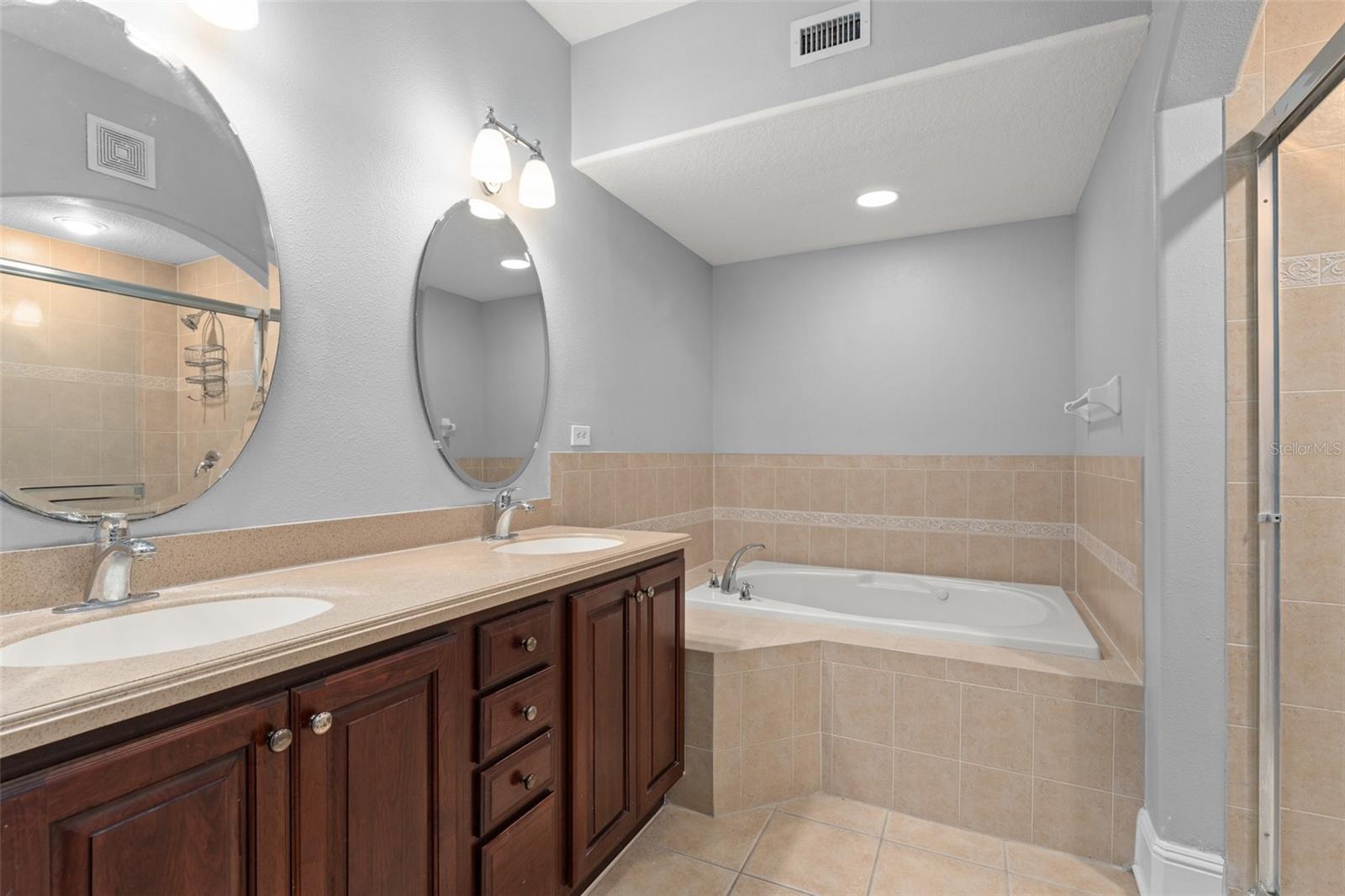 Image 21 of 42 For 1563 Common Way Road