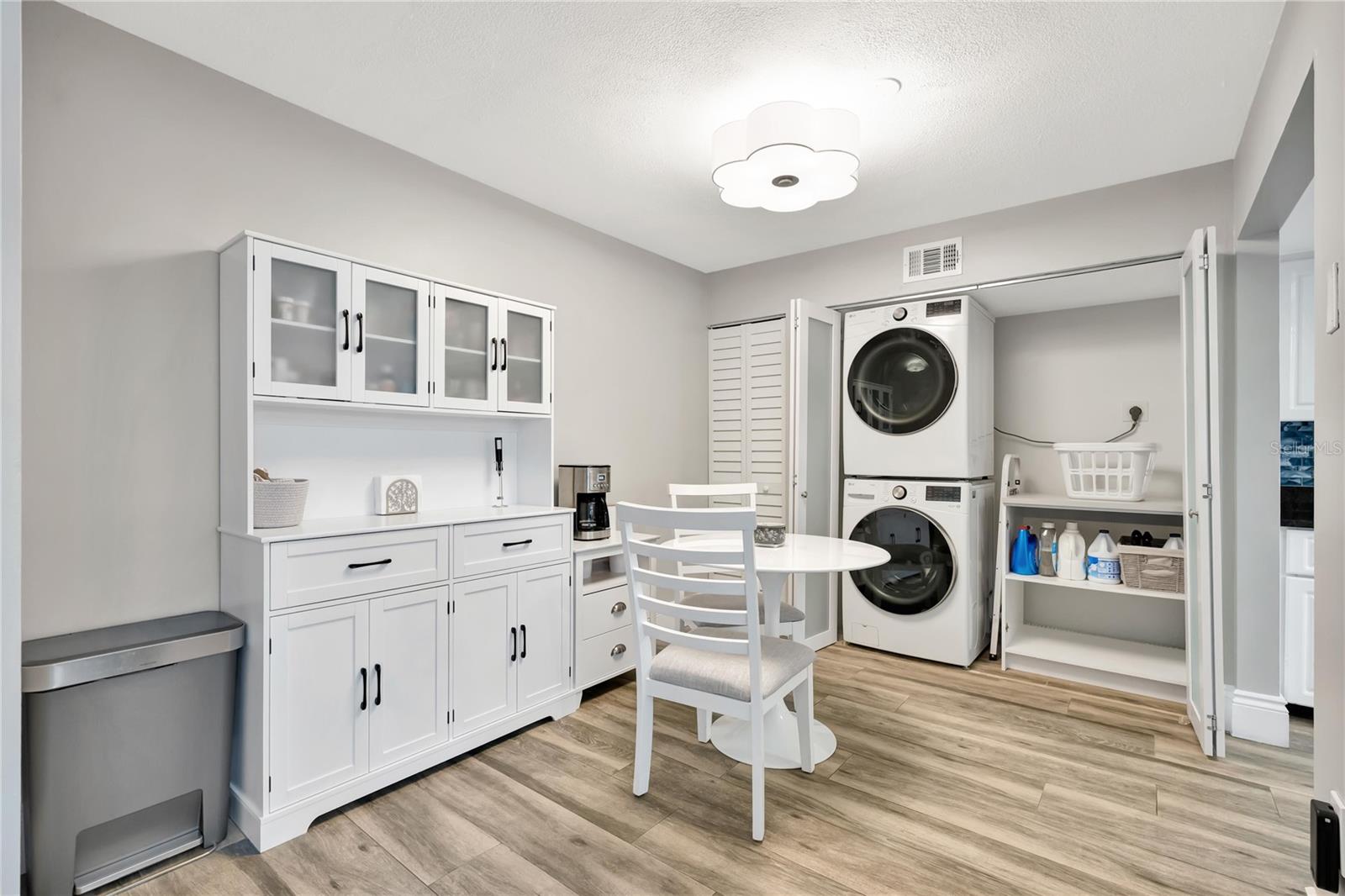 Image 22 of 39 For 6630 Villa Sonrisa Drive 721