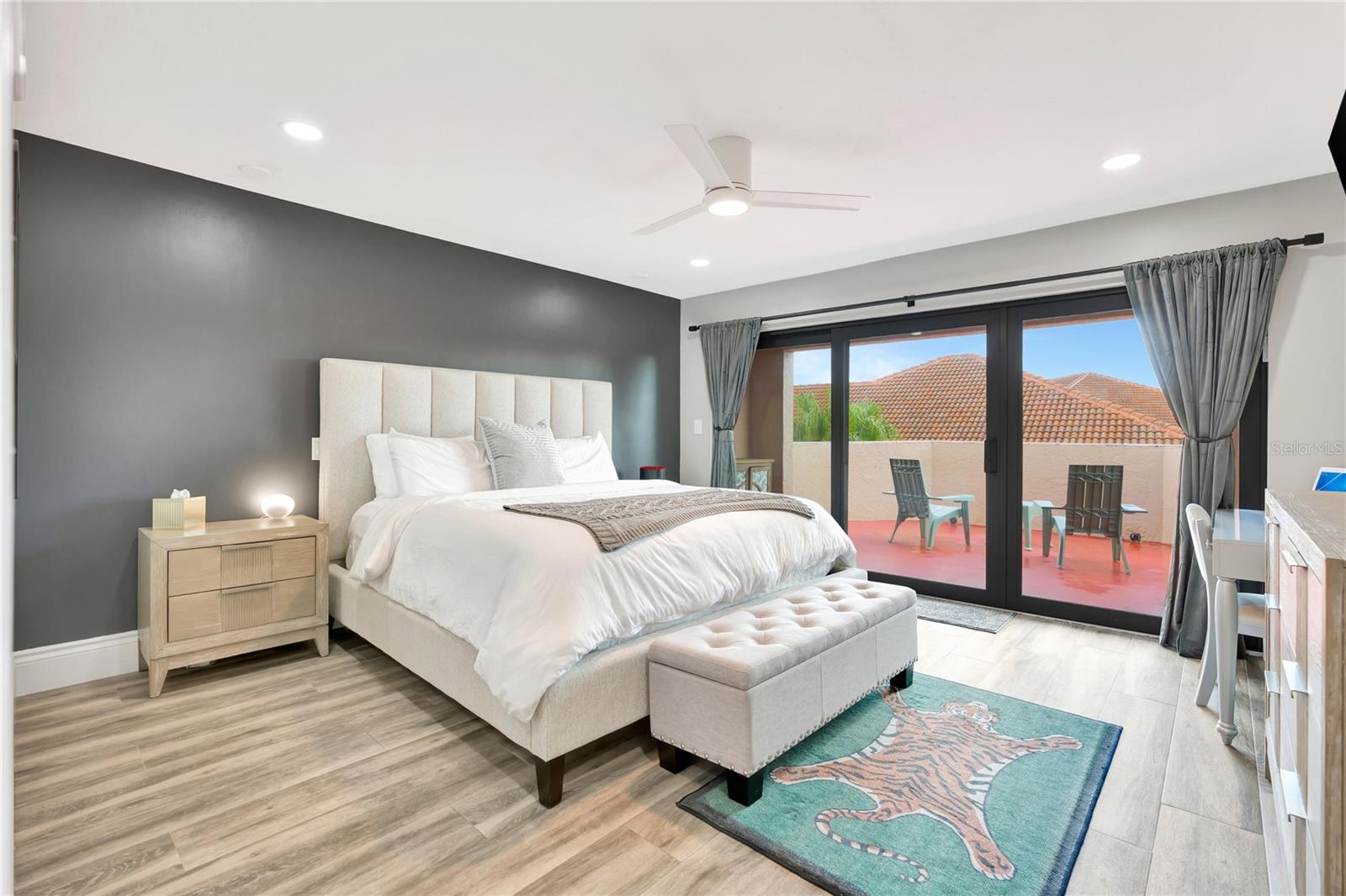 Image 23 of 39 For 6630 Villa Sonrisa Drive 721