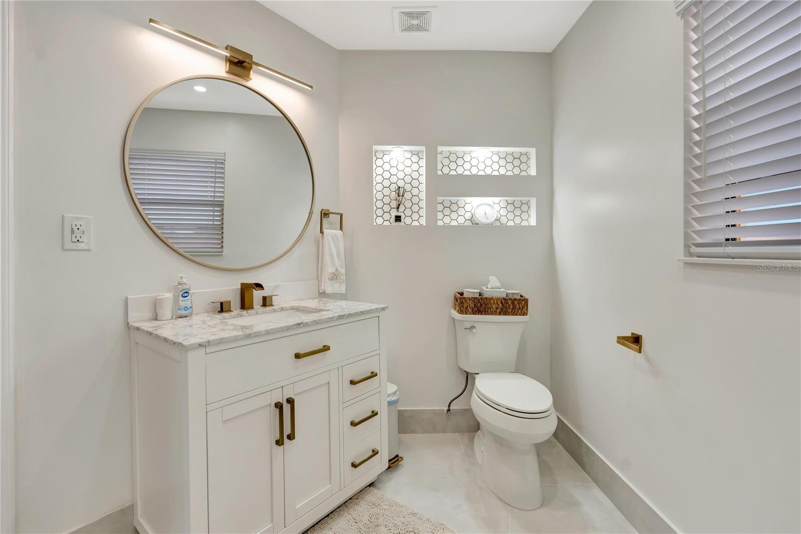 Image 28 of 39 For 6630 Villa Sonrisa Drive 721