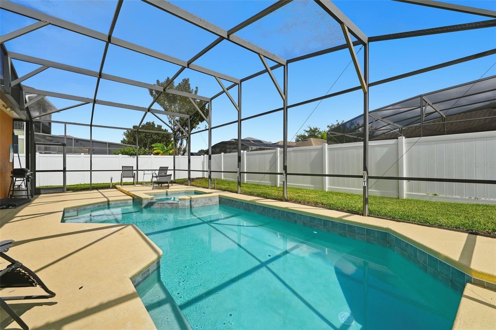 Image 24 of 60 For 872 Sussex Drive