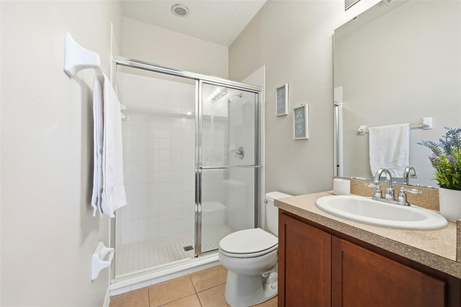 Image 37 of 60 For 872 Sussex Drive