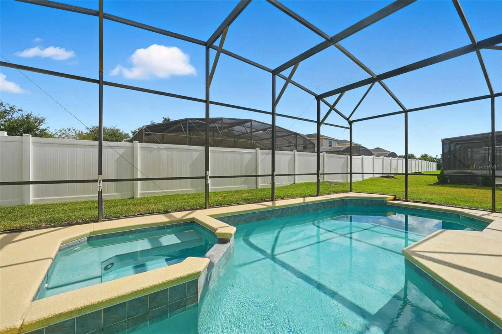 Image 44 of 60 For 872 Sussex Drive