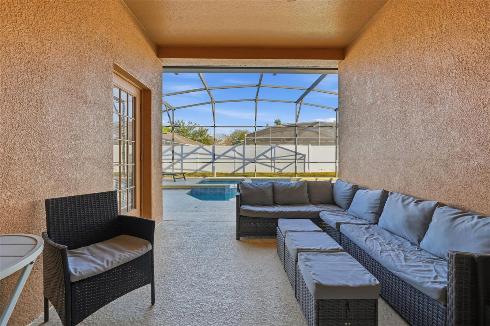 Image 46 of 60 For 872 Sussex Drive