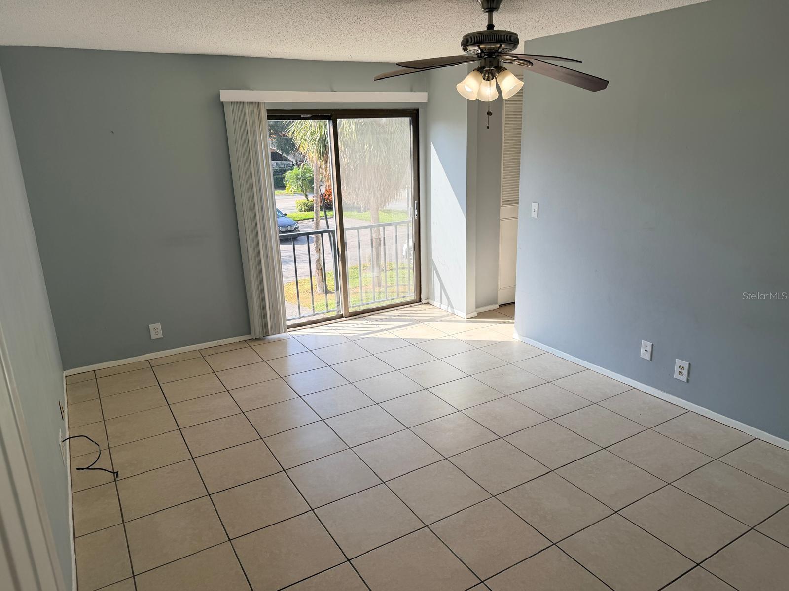 Image 11 of 25 For 429 Sheoah Boulevard 11