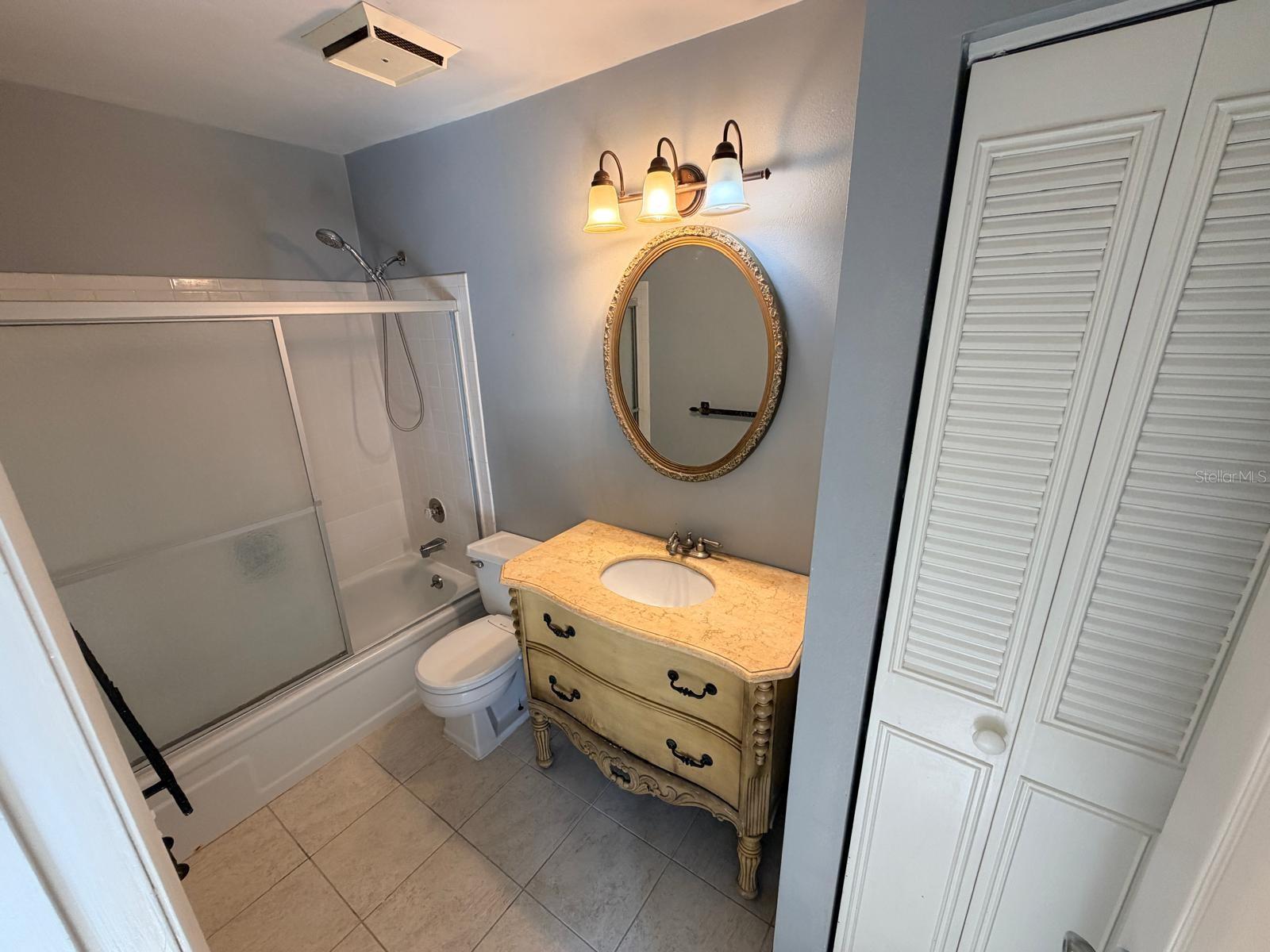 Image 13 of 25 For 429 Sheoah Boulevard 11