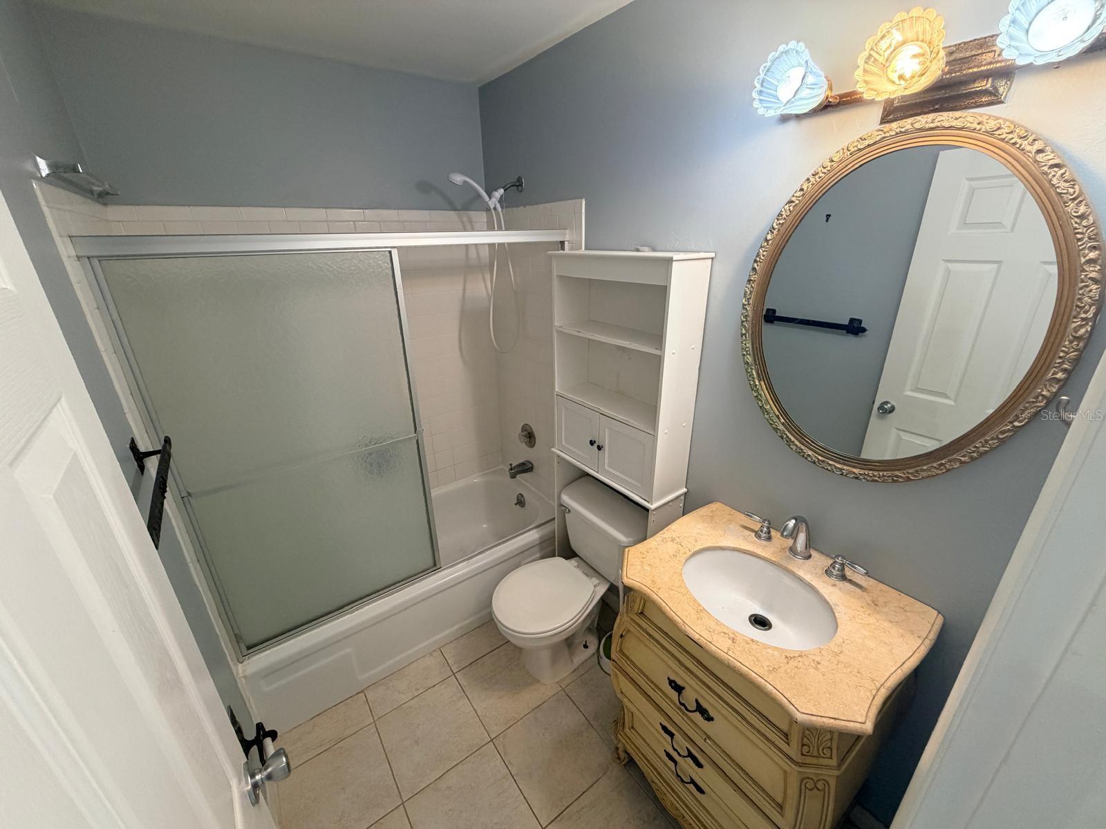 Image 16 of 25 For 429 Sheoah Boulevard 11