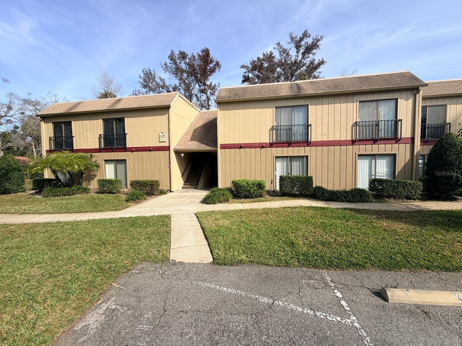 Image 2 of 25 For 429 Sheoah Boulevard 11