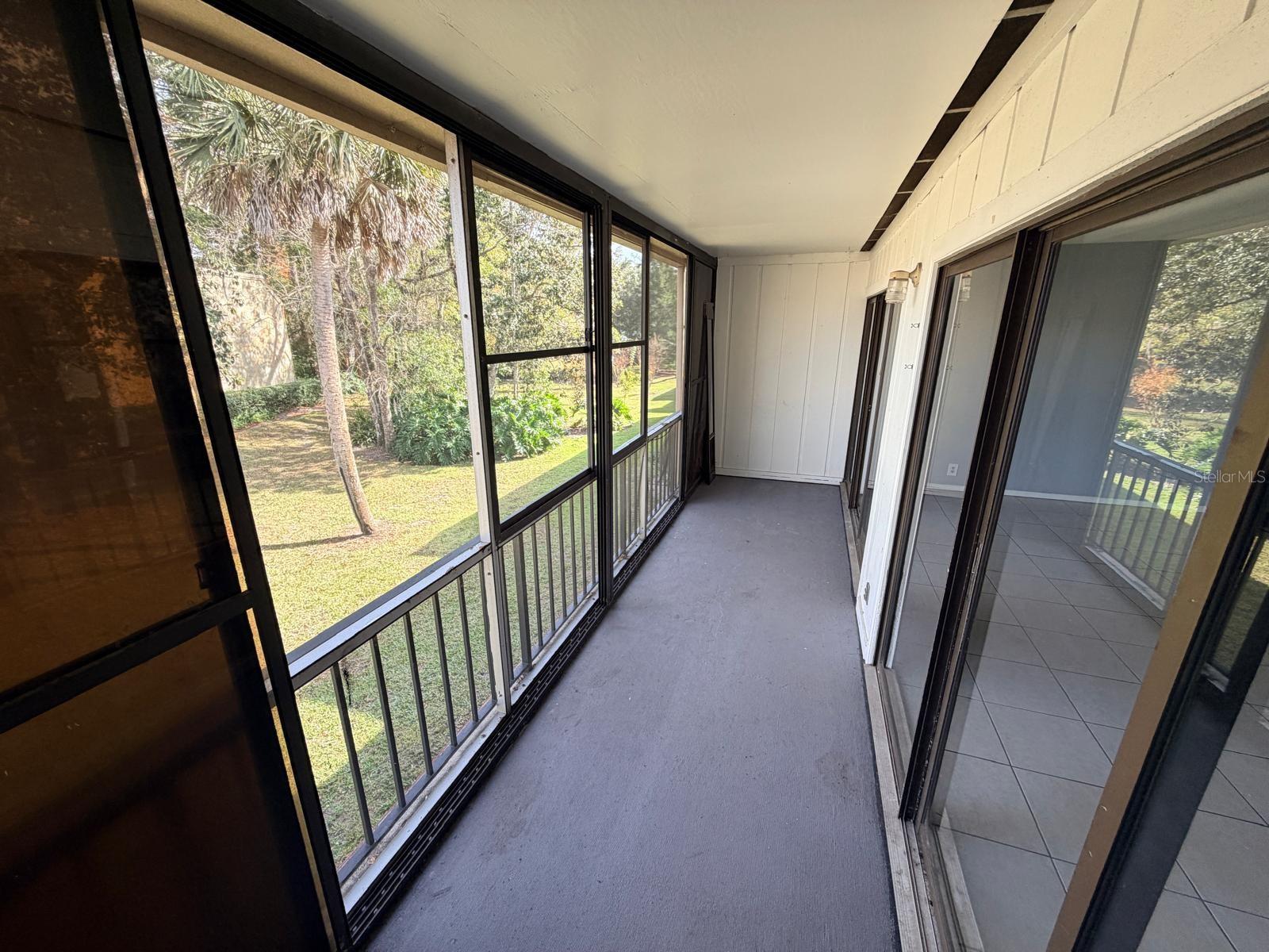 Image 20 of 25 For 429 Sheoah Boulevard 11