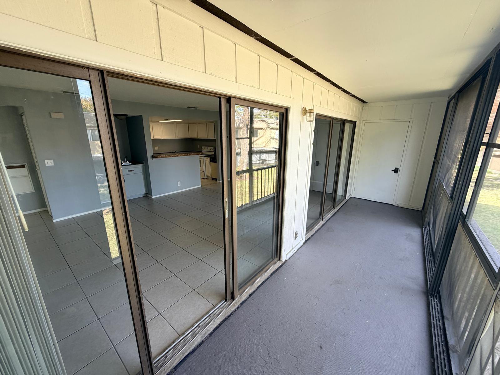 Image 22 of 25 For 429 Sheoah Boulevard 11