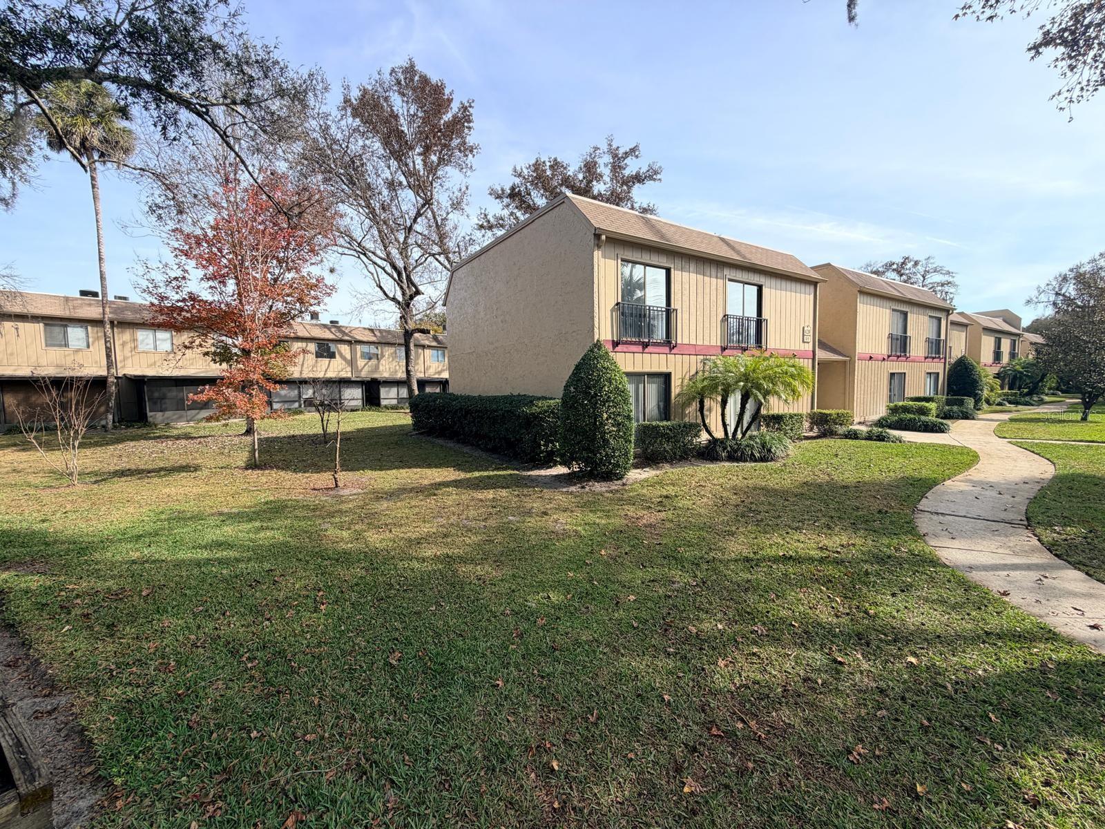 Image 4 of 25 For 429 Sheoah Boulevard 11