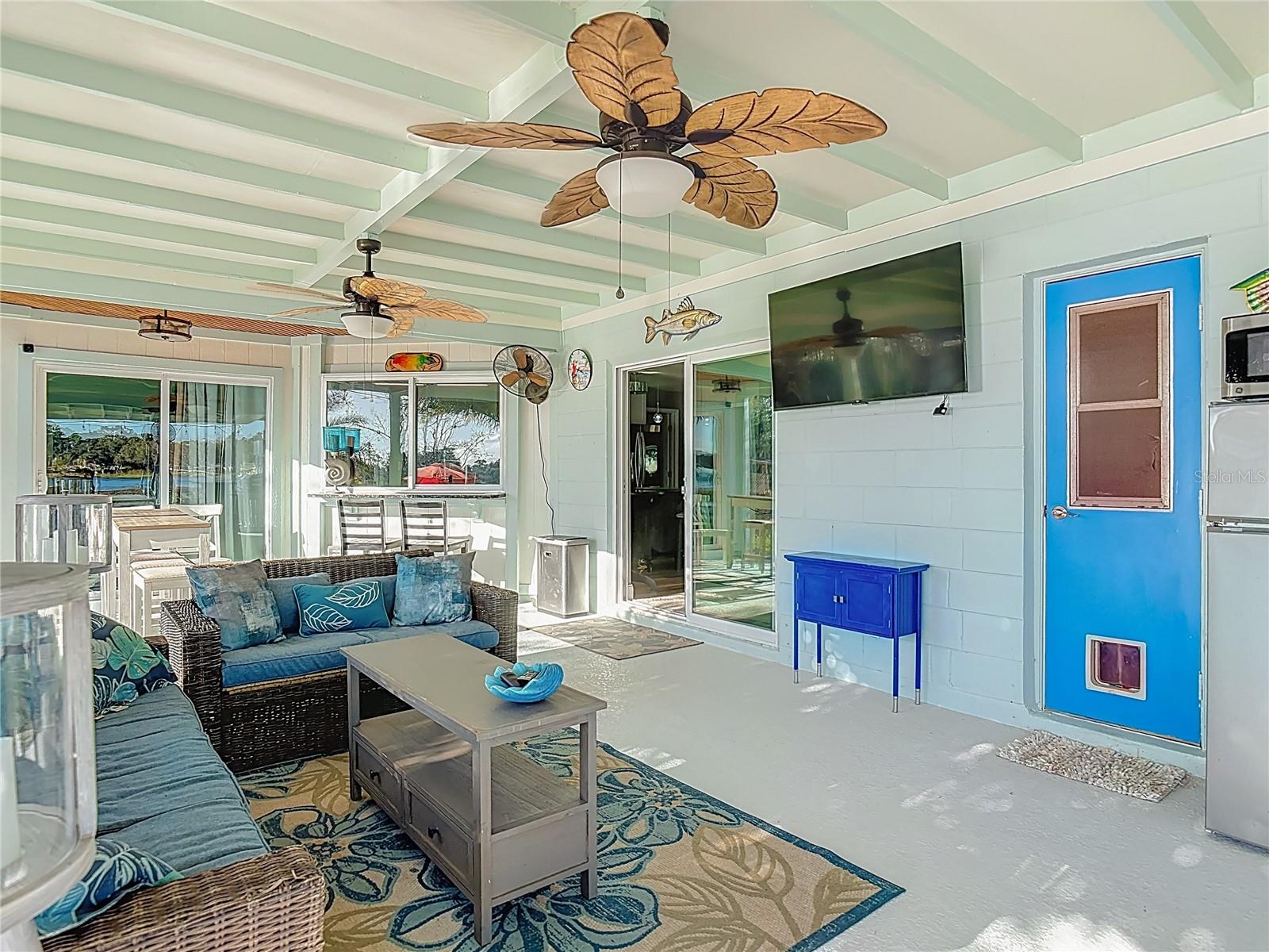 Image 43 of 66 For 2964 Little Court