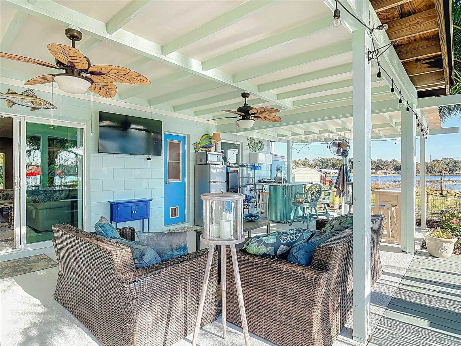 Image 46 of 66 For 2964 Little Court