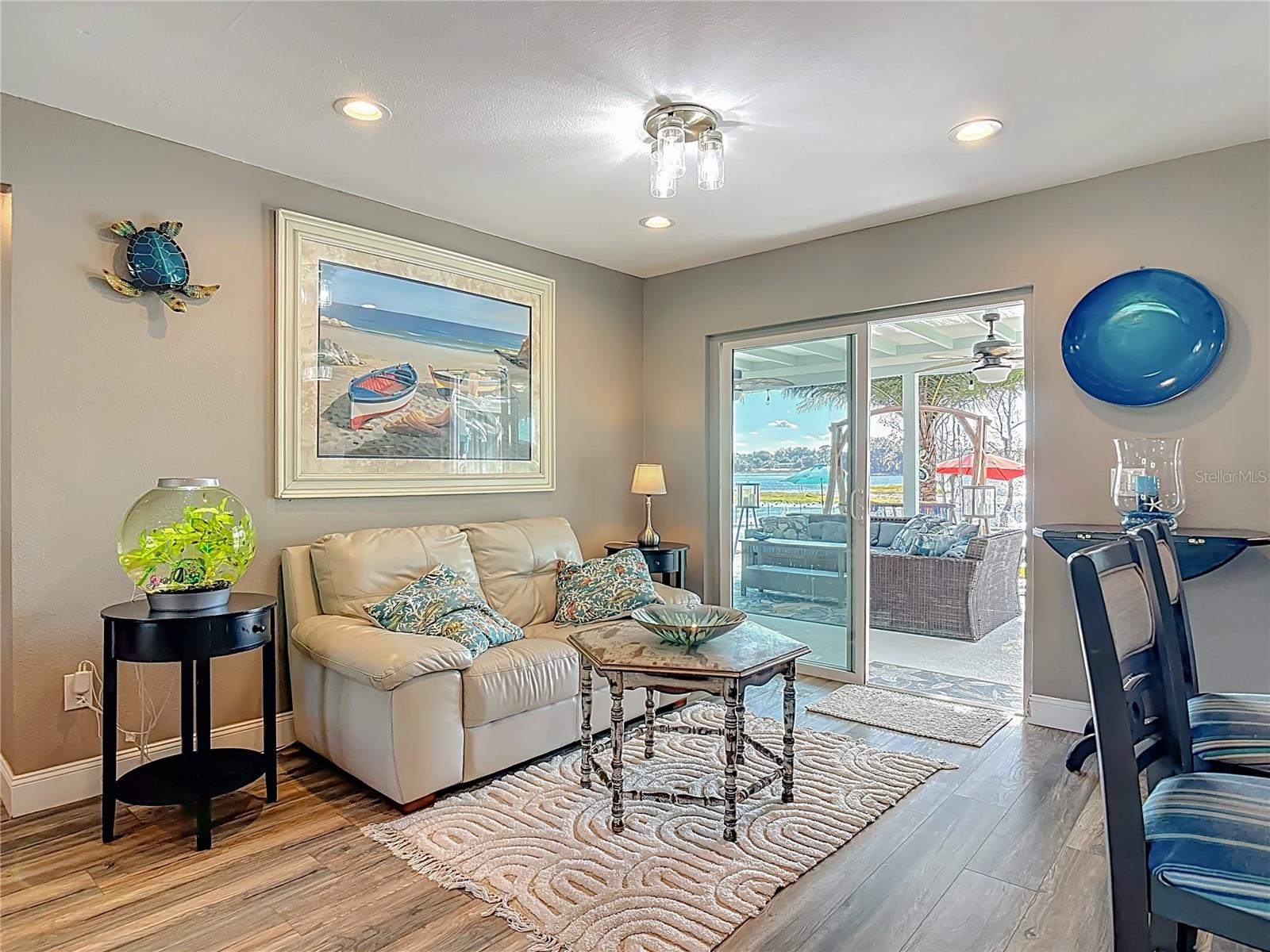 Image 8 of 66 For 2964 Little Court