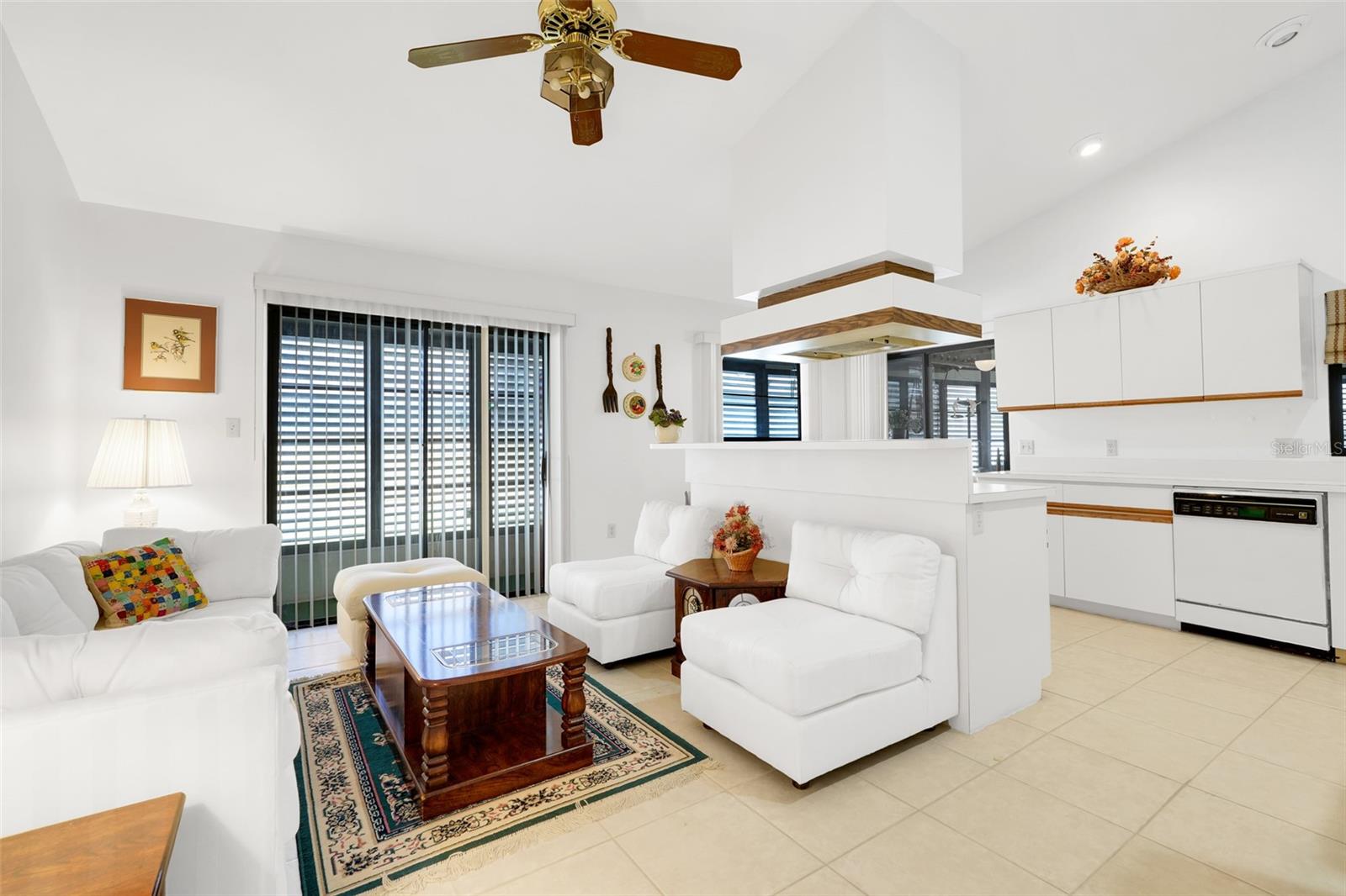 Image 18 of 42 For 2725 Heatherside Avenue