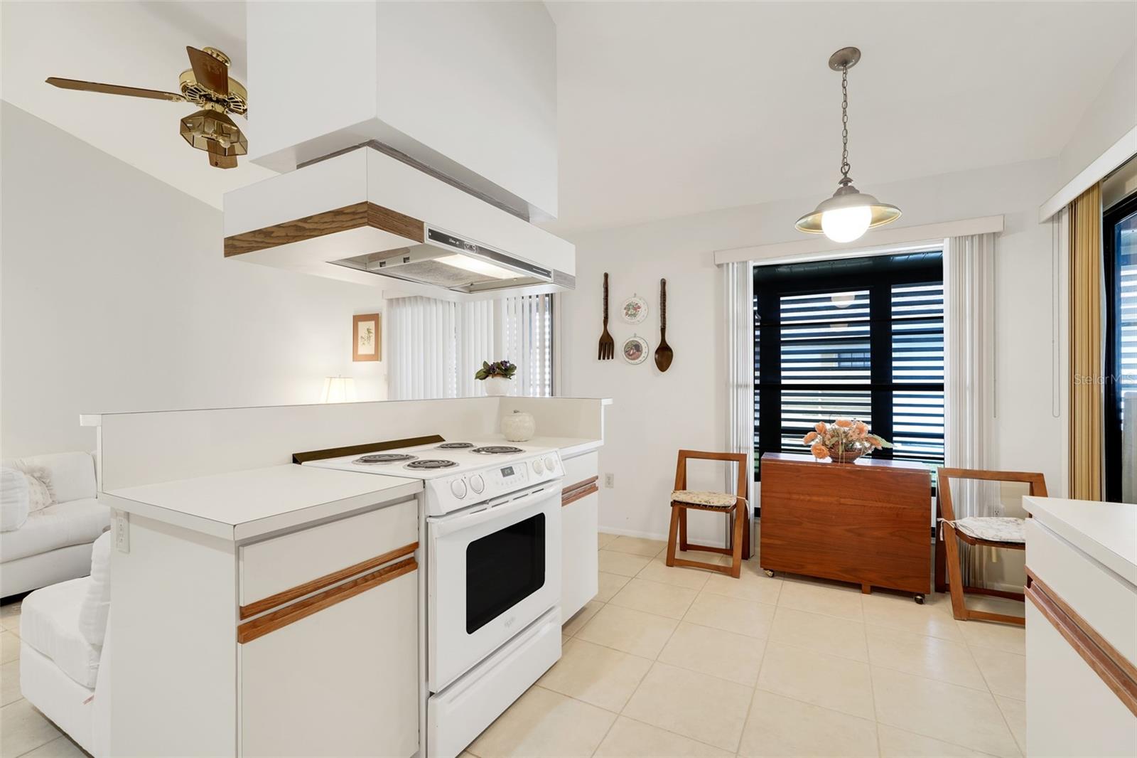 Image 20 of 42 For 2725 Heatherside Avenue