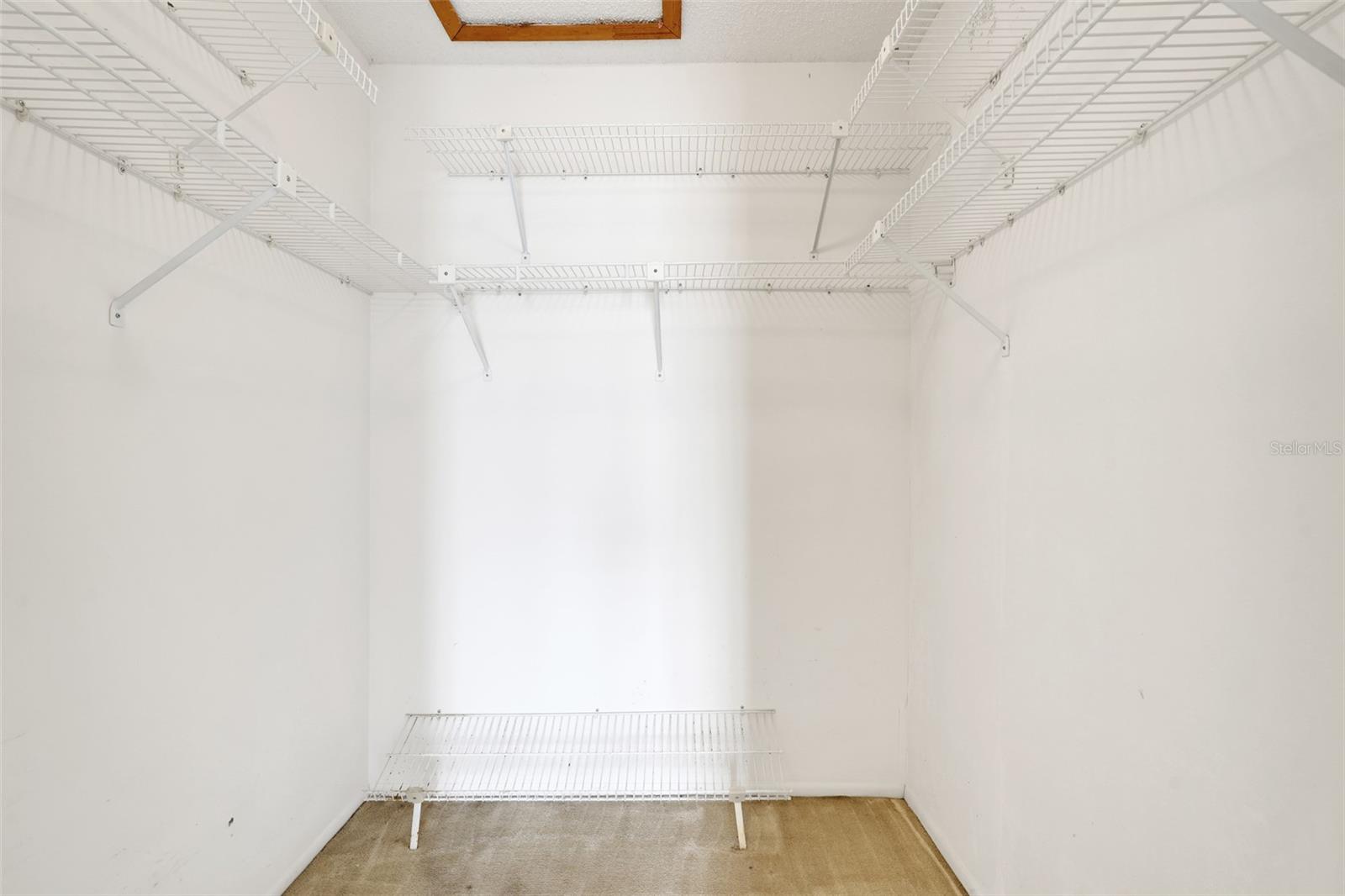 Image 28 of 42 For 2725 Heatherside Avenue