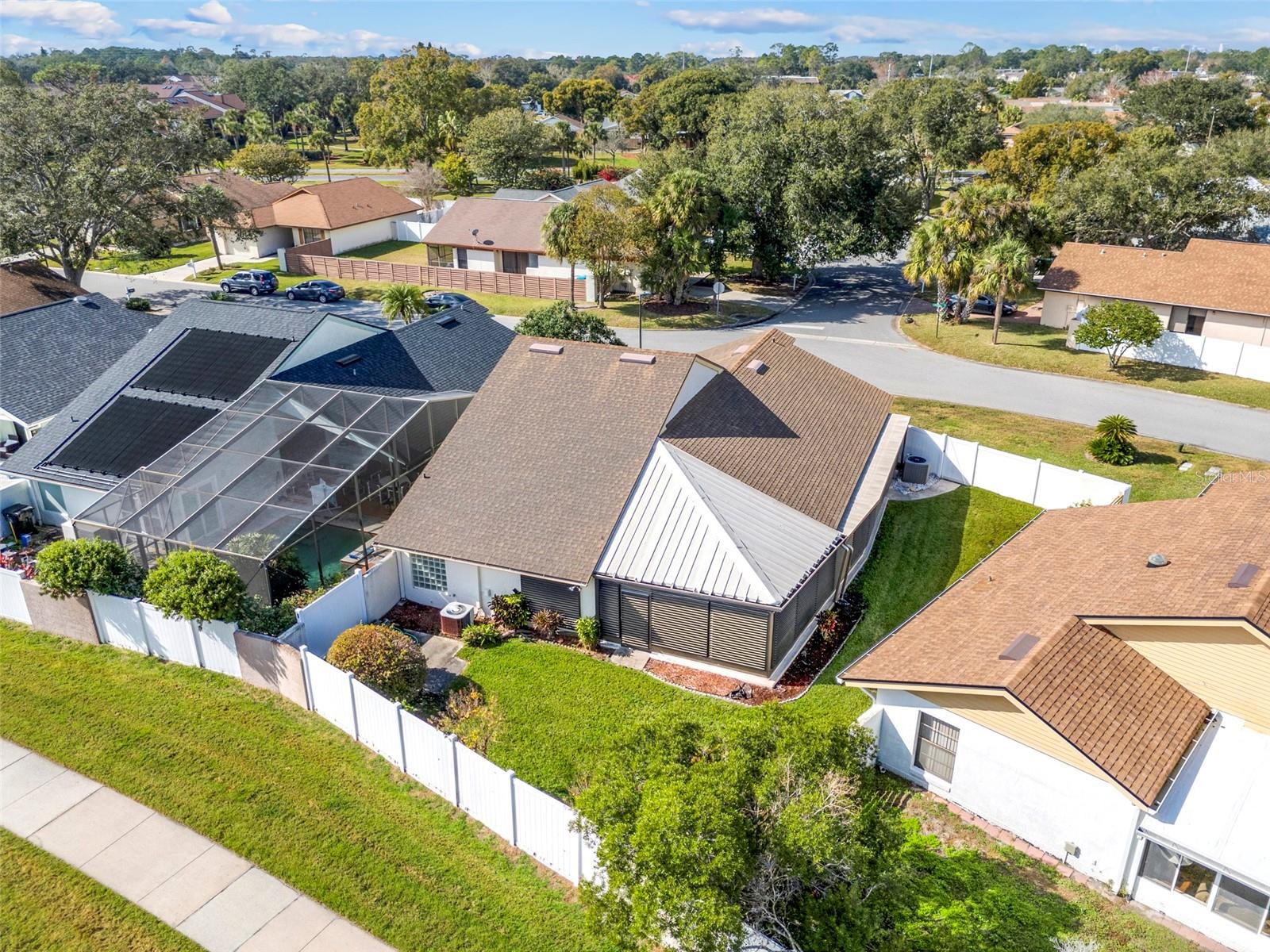 Image 9 of 42 For 2725 Heatherside Avenue