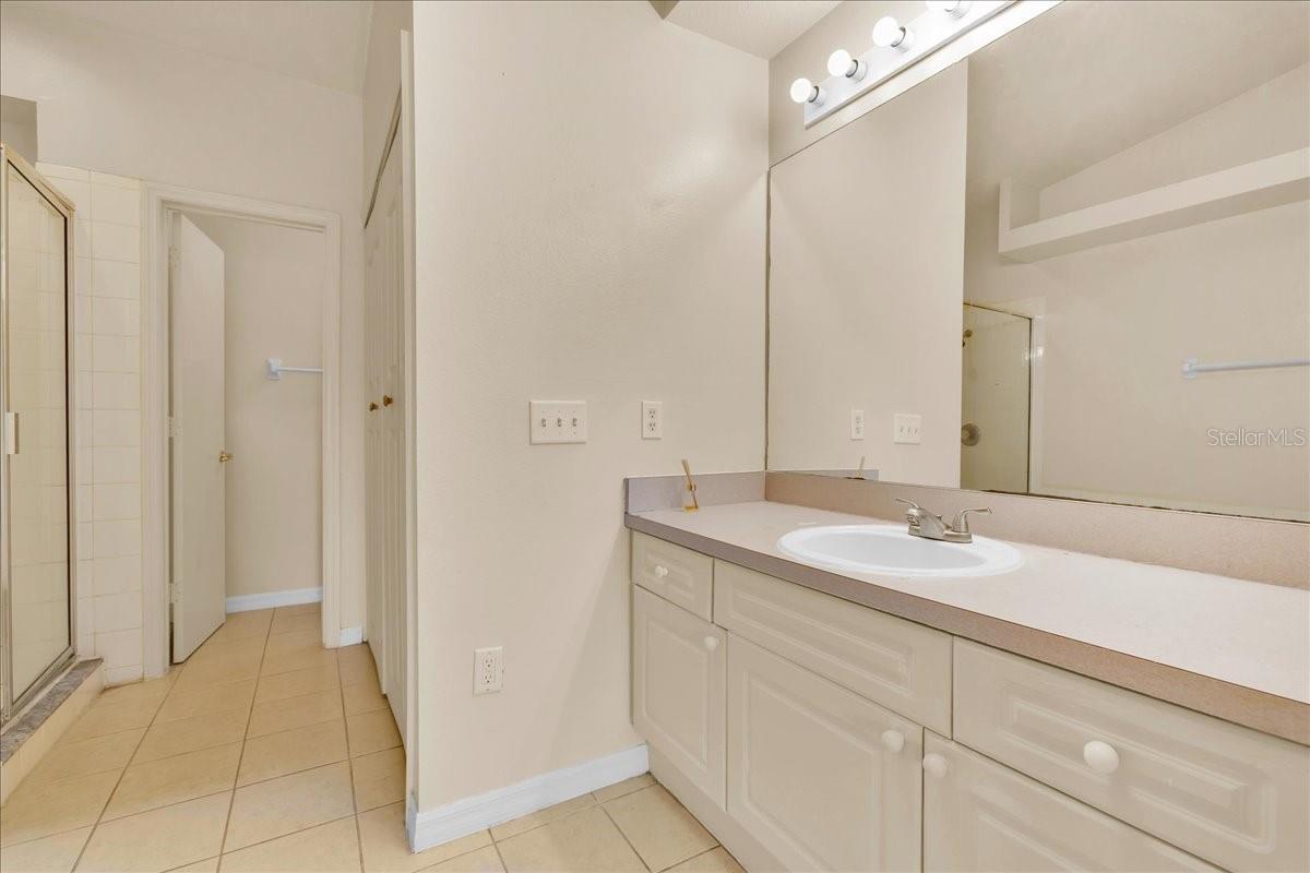 Image 14 of 16 For 271 Caribbean Drive Main Unit