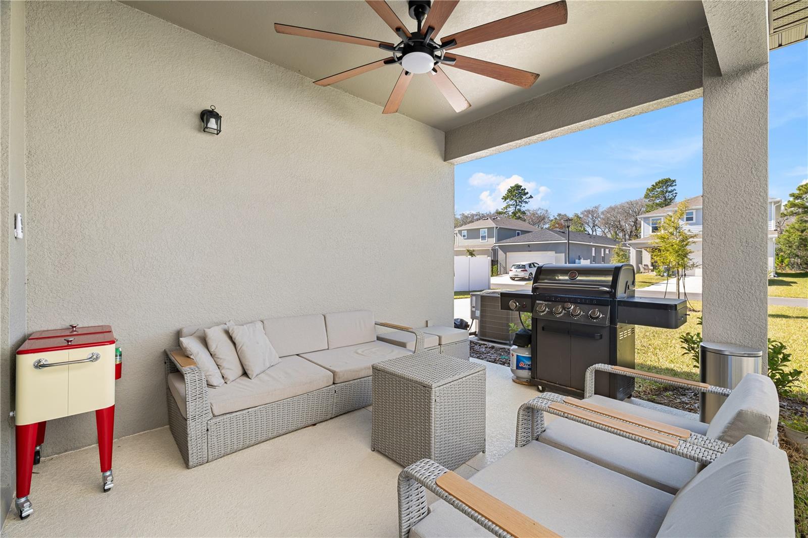 Image 22 of 51 For 13058 Pergola Avenue