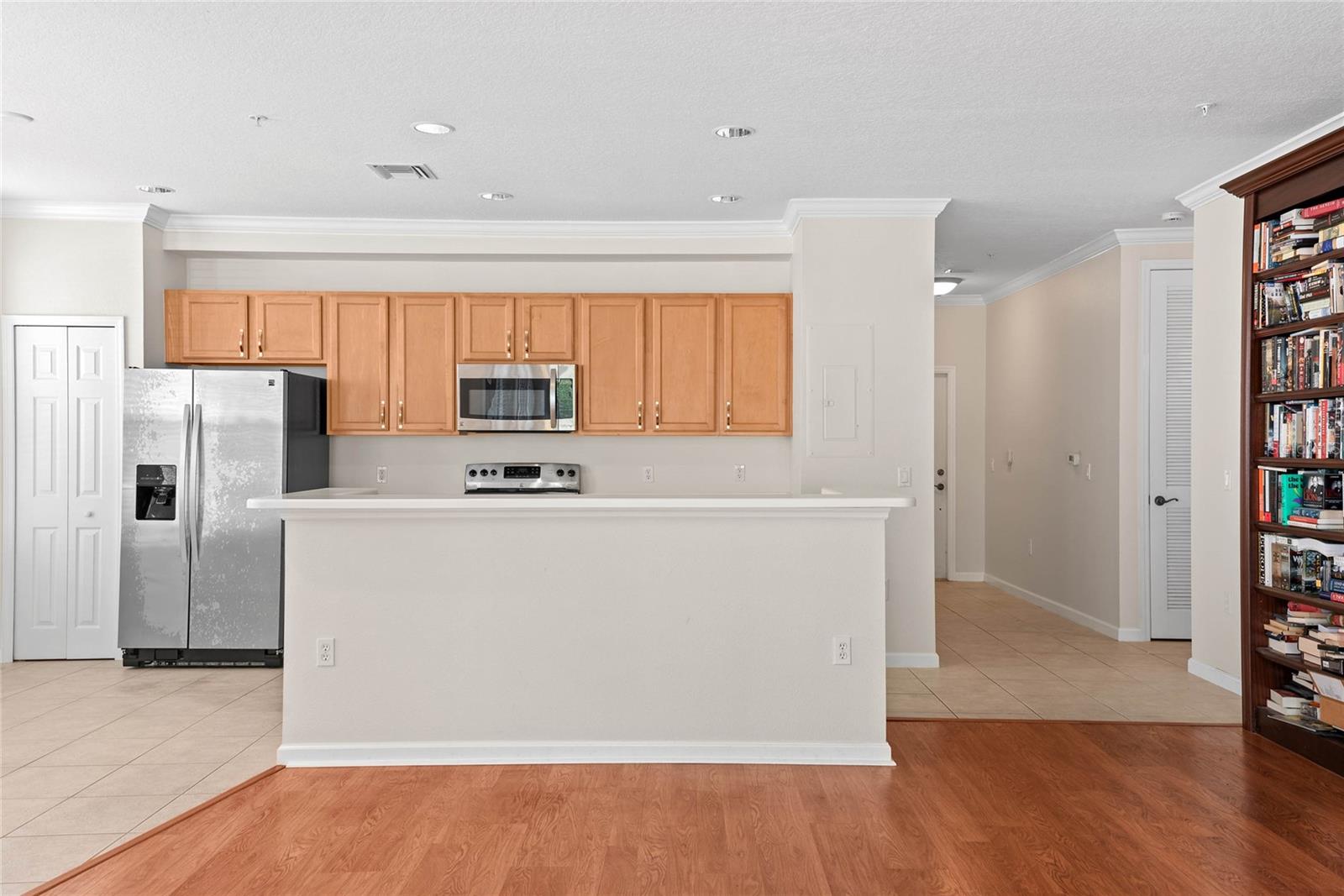 Image 8 of 25 For 4250 Corrine Drive 104