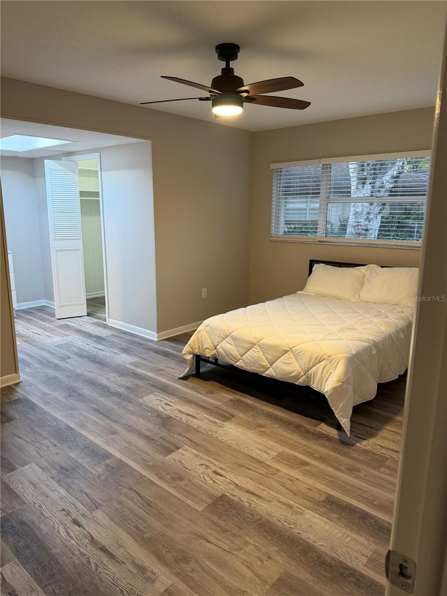 Image 12 of 30 For 509 Baywood Court