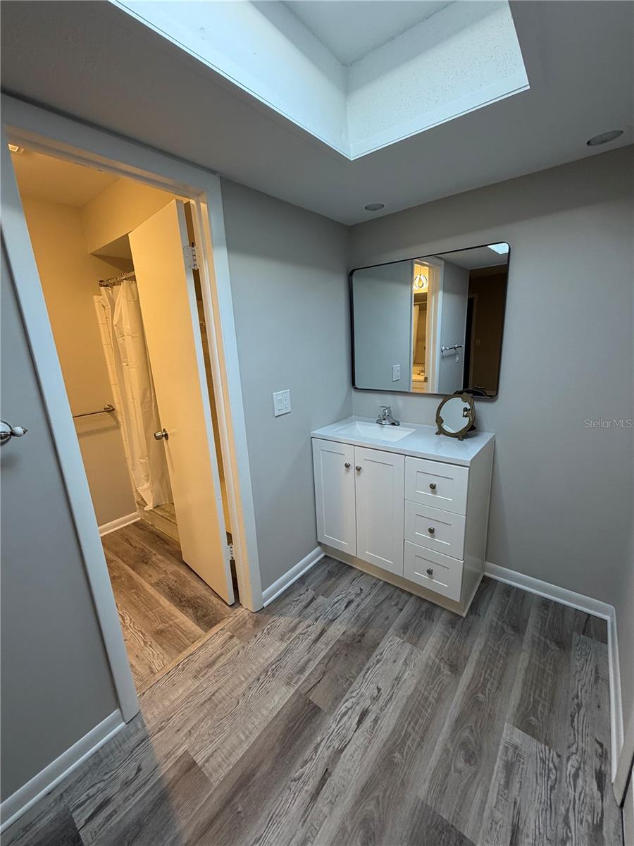 Image 14 of 30 For 509 Baywood Court