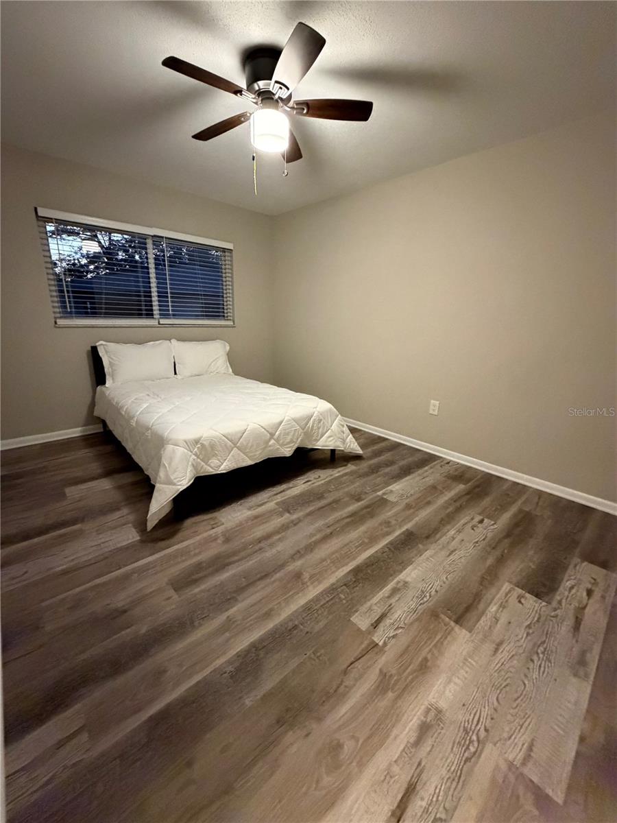 Image 19 of 30 For 509 Baywood Court