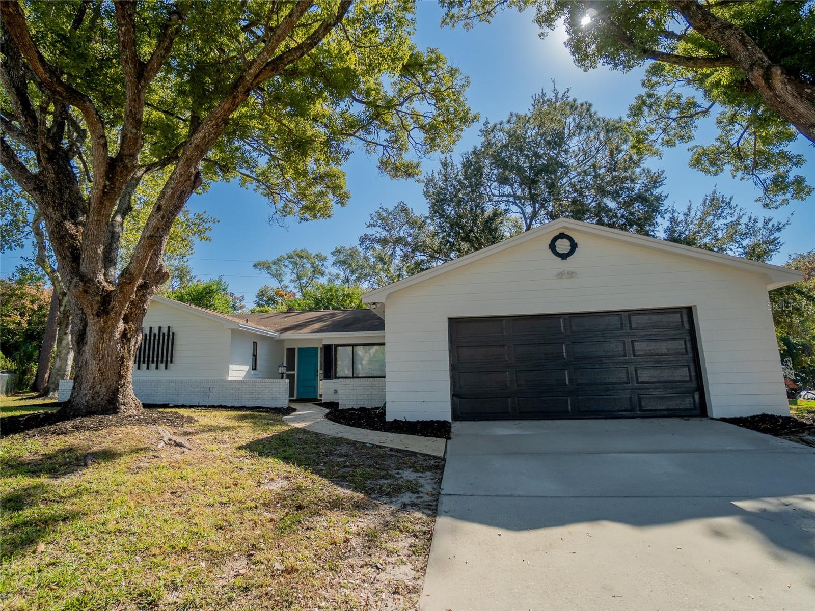 Image 2 of 30 For 509 Baywood Court