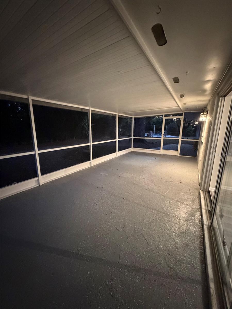 Image 27 of 30 For 509 Baywood Court