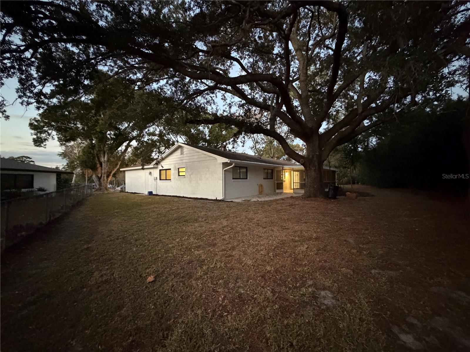 Image 28 of 30 For 509 Baywood Court