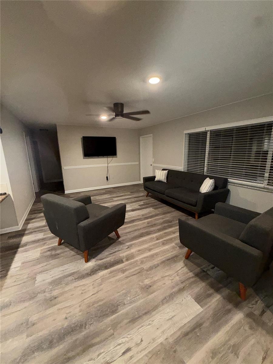 Image 4 of 30 For 509 Baywood Court