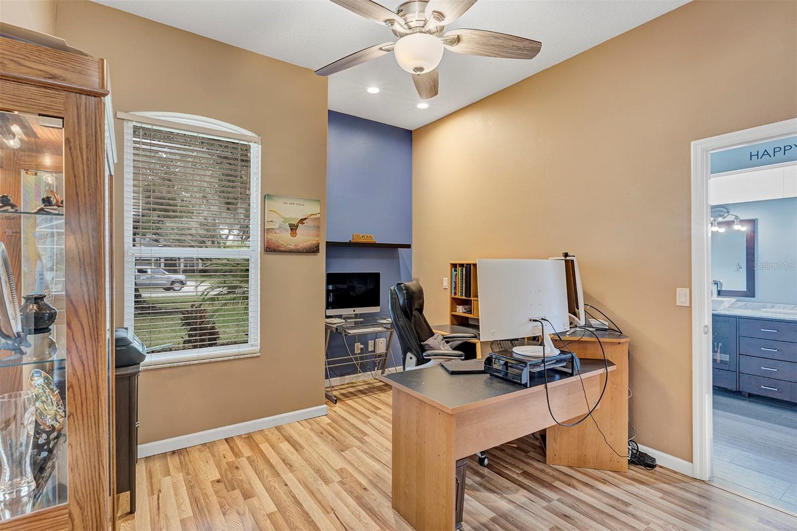 Image 10 of 34 For 380 Speyside Lane