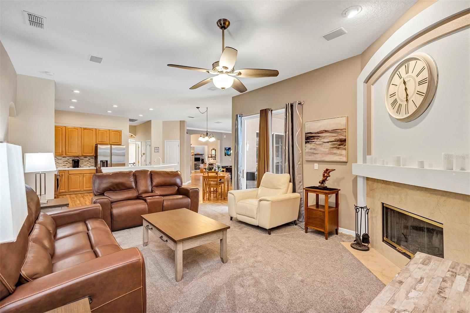 Image 19 of 34 For 380 Speyside Lane