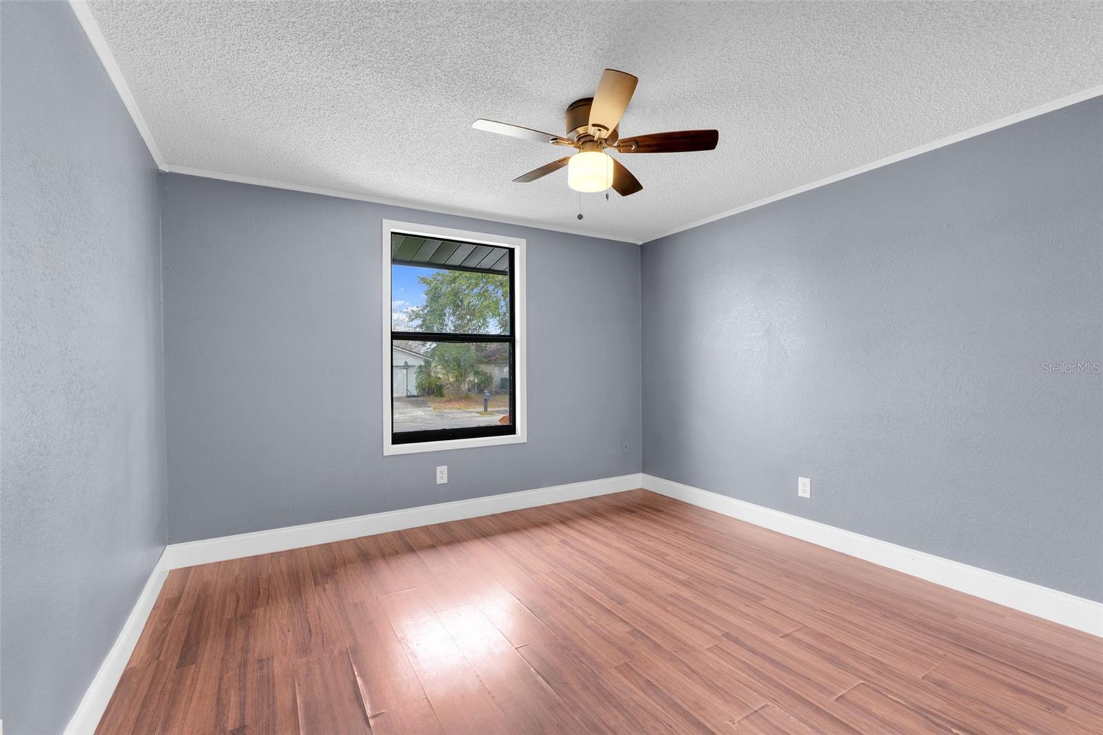 Image 16 of 24 For 722 Eagle Avenue